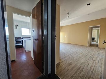 VENTA DEPARTAMENTO 3 AMBIENTES CON DEPENDENCIA RECICLADO COCHERA BAULERA PISO ALTO BELGRANO R