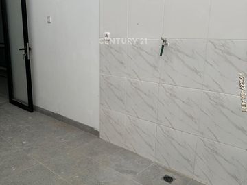 Disewakan Rumah Siap Huni Semi Furnished Di Area Lebak Bulus