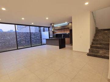 Casa en Venta Punto Sur Este #206 (Recorrido Virtual)
