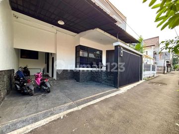 RUMAH MODERN SIAP HUNI SEMI KOMPLEK SHM