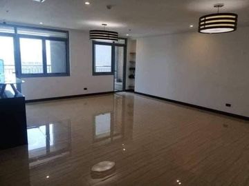 For SALE 3BR UNIT / Park West Tower BGC, Taguig