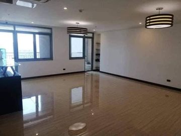 For SALE 3BR UNIT / Park West Tower BGC, Taguig
