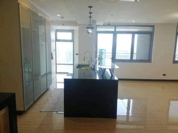 For SALE 3BR UNIT / Park West Tower BGC, Taguig