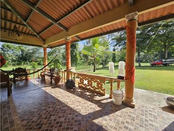 Se Vende Casa en Campestre con 10250mt2 de Terreno