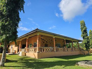 Se Vende Casa en Campestre con 10250mt2 de Terreno