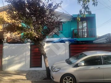 Casa en Venta en las alalias/con los copihues