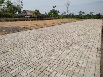 Dijual Kavling Moyudan, Tepi Jalan Aspal Utama, Sertipikat SHM