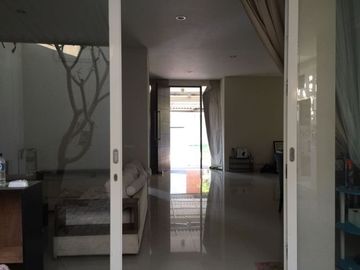 Dijual rumah minimalis bagus di Crystal Golf Citraland