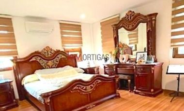 7 Bedroom House for sale