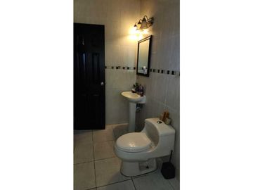 VENDO CASA EN UNA EXCELENTE URBANIZACION DAVID