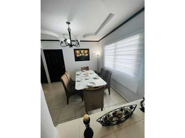 VENDO CASA EN UNA EXCELENTE URBANIZACION DAVID