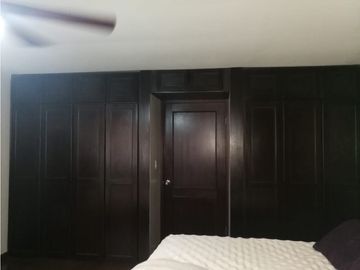 SE VENDE CASA EN CONDADO DEL REY TUMBA MUERTO