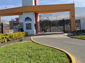 ¡OPORTUNIDAD DE TENER TU CASA PROPIA!

IDEAL PARA CONSTRUIR TU HOGAR SOÑADO O PARA INVERTIR EN UNA PROPIEDAD CON GRAN POTENCIAL DE CRECIMIENTO, EN E