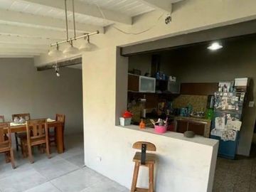 en Venta Casa Americana 4 amb. - Castelar Sur -