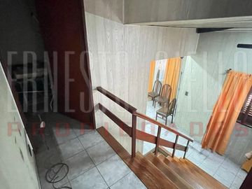 VENTA PH 5 AMBIENTES APTO USO PROFESIONAL A METROS DE AV. ANDRES BARANDA, QUILMES OESTE CENTRO.
