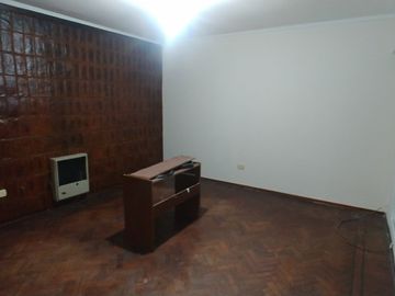 Departamento Tipo Casa en venta en Lanus Este