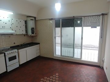 Departamento Tipo Casa en venta en Lanus Este