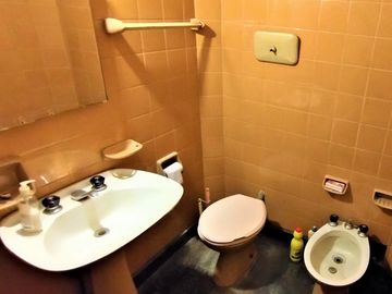 Venta Departamento 2 Ambientes Amplios Abasto