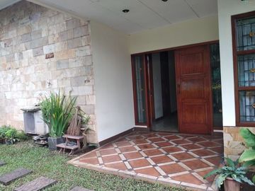 rumah second siap huni perumahan Pondok Pekayon Indah Kota Bekasi