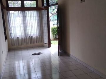 rumah second siap huni perumahan Pondok Pekayon Indah Kota Bekasi