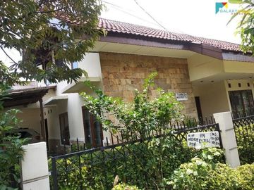 rumah second siap huni perumahan Pondok Pekayon Indah Kota Bekasi