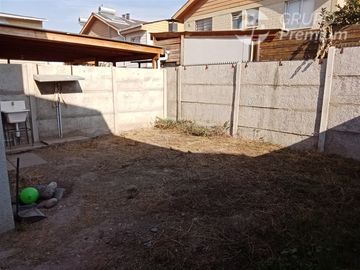 Casa en arriendo de 3 dorm. en Buín
