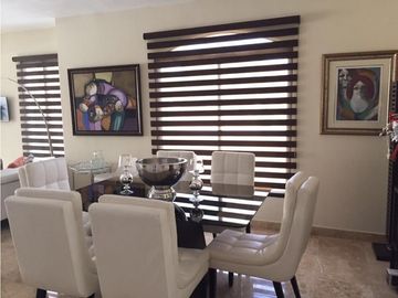 AMPLIA CASA L/B CON PISCINA CLAYTON VILLAGE 4REC 870 MT2