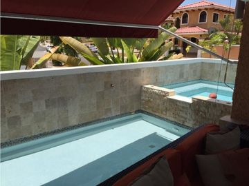 AMPLIA CASA L/B CON PISCINA CLAYTON VILLAGE 4REC 870 MT2