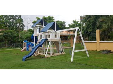 AMPLIA CASA L/B CON PISCINA CLAYTON VILLAGE 4REC 870 MT2