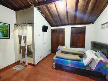 Rumah Villa Alam Pedesaan Tanah Luas 850 Jalan Magelang