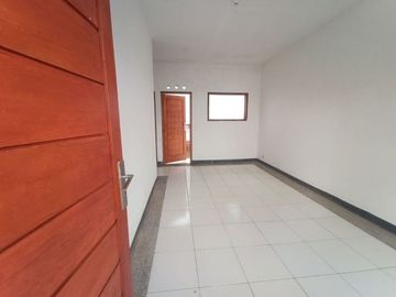 Rumah baru ready stock nyaman di jatihandap dekat arcamanik