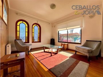 Casa en venta de 6 dorm. en Villa Alemana