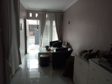 INFO -JUAL CEPAT Rumah baru Renov harga murah banget di Pamulang 3BR MUAT MOBIL