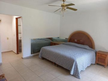 CASA EN VISTA HERMOSA CUERNAVACA, MORELOS (Zona dorada)