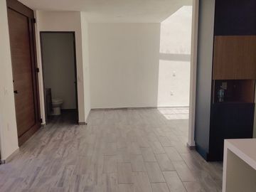 CASA VENTA  JURIQUILLA QUERETARO UNA PLANTA