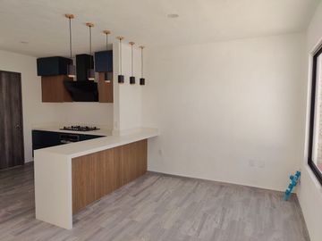 CASA VENTA  JURIQUILLA QUERETARO UNA PLANTA