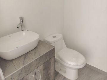CASA VENTA  JURIQUILLA QUERETARO UNA PLANTA
