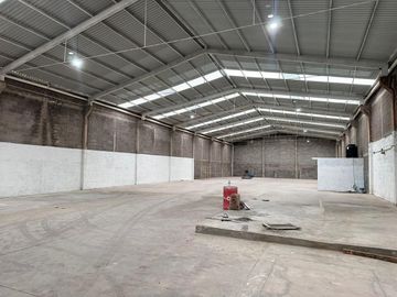 BODEGA EN VENTA ZONA INDUSTRIAL EJE 130