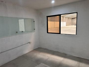 BODEGA EN VENTA ZONA INDUSTRIAL EJE 130