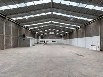 BODEGA EN VENTA ZONA INDUSTRIAL EJE 130