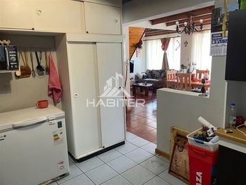 Casa en venta de 4 dorm. en Teno (35555)