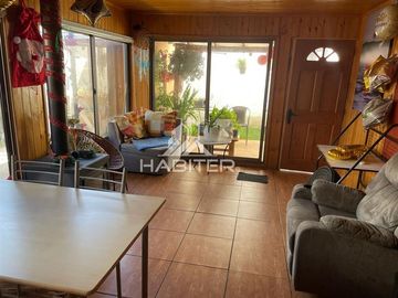 Casa en venta de 4 dorm. en Teno (35555)