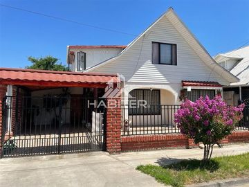 Casa en venta de 4 dorm. en Teno (35555)