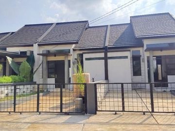 Dijual murah rumah dalam perumahan Asabri bebas banjir strategis jatiasih