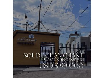 VENDO LINDA CASA FRENTE A PARQUE