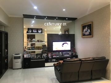 Disewakan Rumah 2 Lantai Di Dalam Cluster Emerald Bintaro Jaya