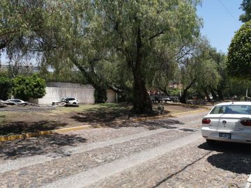 Casas en Venta en Carretas: 4 Recamaras, 5.5 Baños, Cto de Servicio