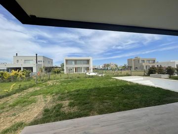 Casa - Puertos del Lago