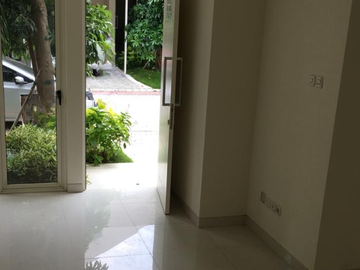 RUMAH DI PAKUWON CITY GRAND ISLAND ZIMBALI COSTA BAZLEY