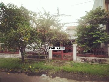 Hitung Tanah cukup luas posisi HOOK kawasan ramai dekat plasa marina, Margorejo Indah